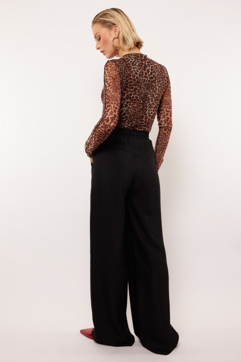 Fluresk Leslie Pants Zwart – Broeken van Fluresk, kleur XS, maat | JoAnnco